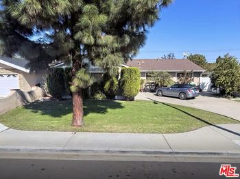 782 Hudson Avenue