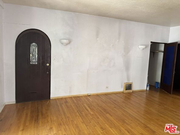 1531 Silver Lake Boulevard, Los Angeles CA 90026