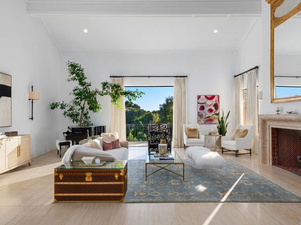 6110 Merritt Drive, Malibu CA 90265