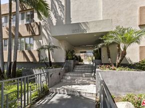 1233 N Laurel Avenue 109, West Hollywood CA 90046
