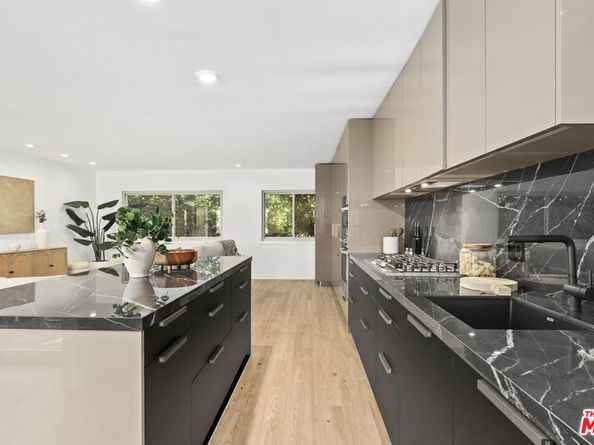 1233 N Laurel Avenue 109, West Hollywood CA 90046