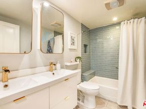 1033 12th Street 102, Santa Monica CA 90403