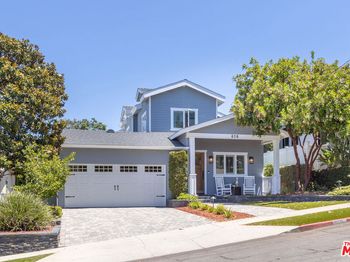 618 Arena Street