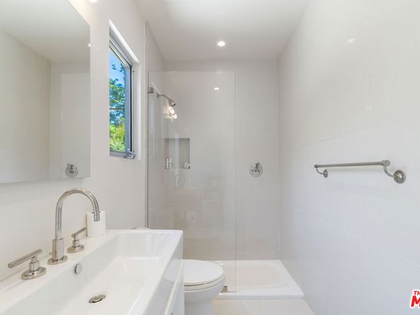 20556 Little Rock Way, Malibu CA 90265