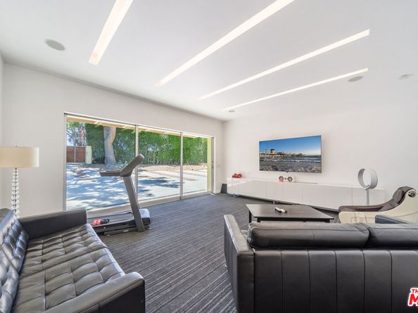 20556 Little Rock Way, Malibu CA 90265