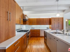 20556 Little Rock Way, Malibu CA 90265