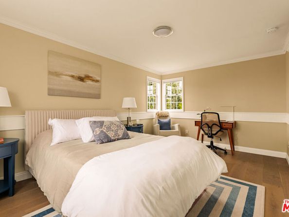 8210 Alverstone Avenue, Los Angeles CA 90045
