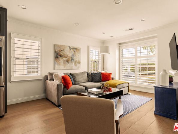 8210 Alverstone Avenue, Los Angeles CA 90045