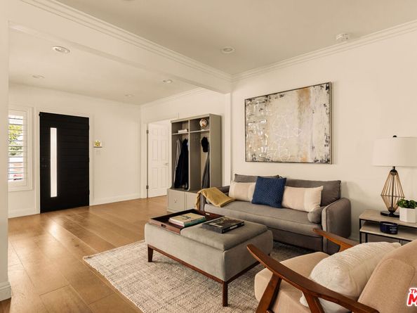 8210 Alverstone Avenue, Los Angeles CA 90045