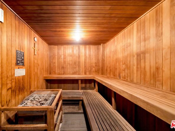 1155 N La Cienega Boulevard 904, West Hollywood CA 90069