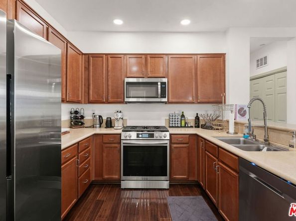 16730 Nicklaus Drive 51, Sylmar CA 91342