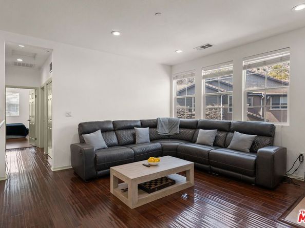 16730 Nicklaus Drive 51, Sylmar CA 91342