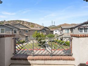 16730 Nicklaus Drive 51, Sylmar CA 91342