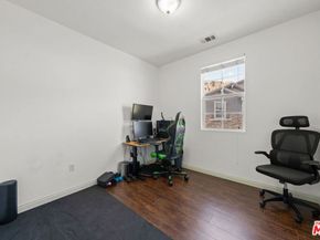 16730 Nicklaus Drive 51, Sylmar CA 91342