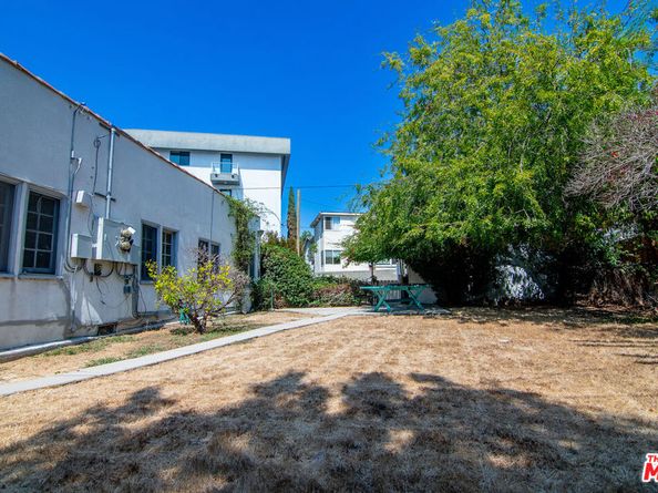 1016 S Curson Avenue, Los Angeles CA 90019