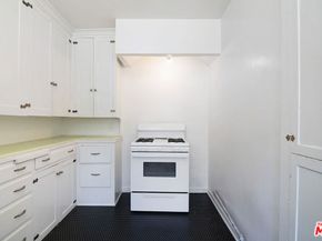 1016 S Curson Avenue, Los Angeles CA 90019