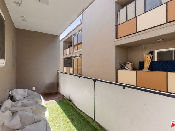 322 E Spruce Avenue E, Inglewood CA 90301