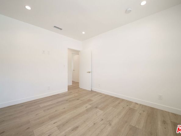 7021 Walker Avenue, Bell CA 90201