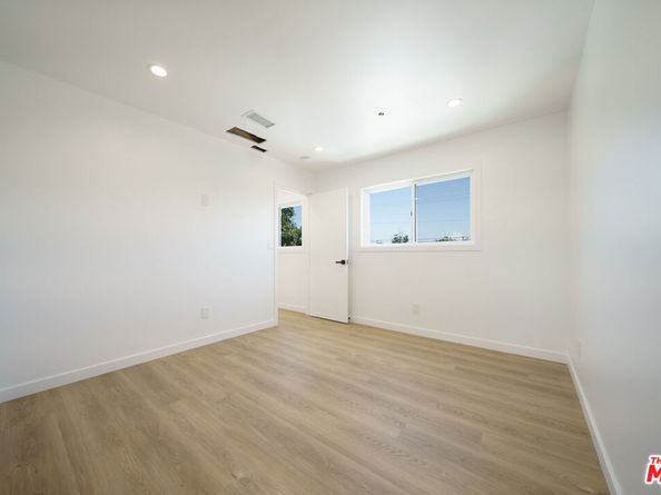 7021 Walker Avenue, Bell CA 90201