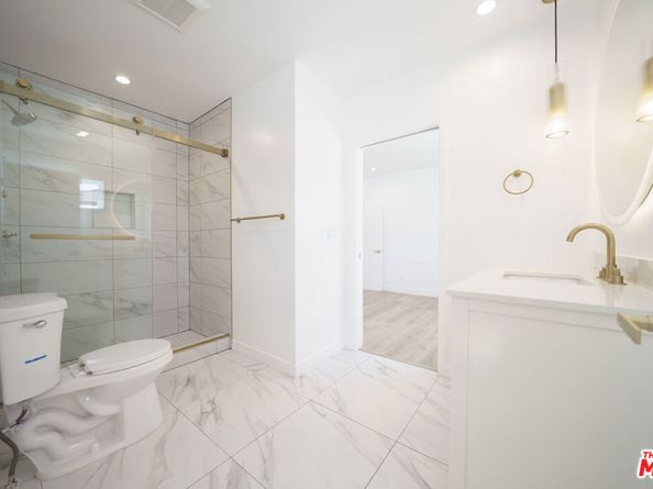 7021 Walker Avenue, Bell CA 90201