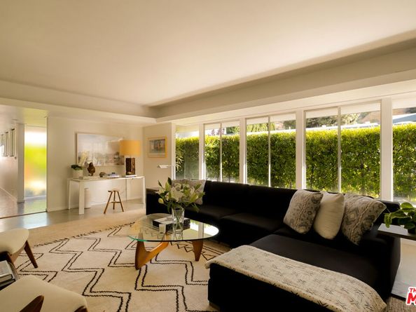 2246 Chelan Place, Los Angeles CA 90068