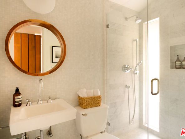 2246 Chelan Place, Los Angeles CA 90068