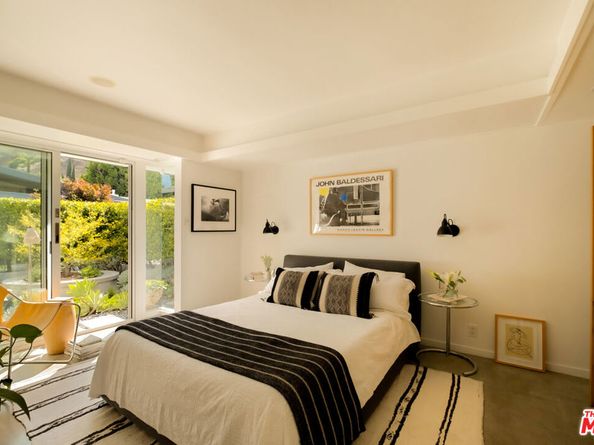 2246 Chelan Place, Los Angeles CA 90068