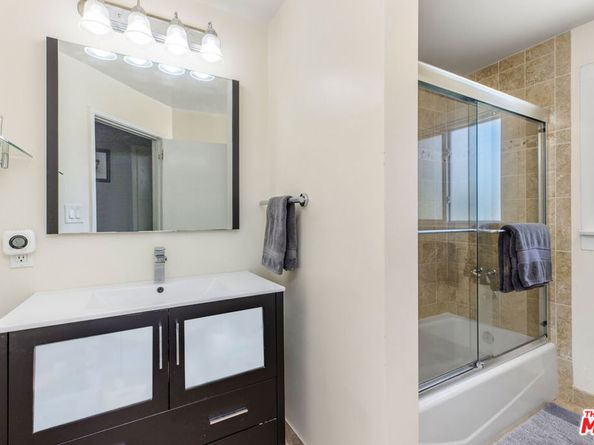 3427 Paraiso Way, La Crescenta CA 91214