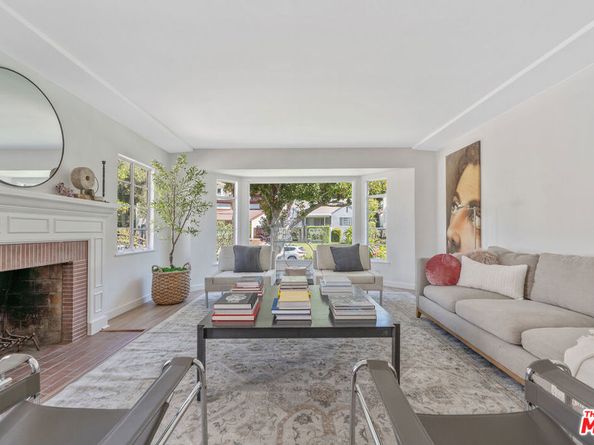 2260 Hollister Terrace, Glendale CA 91206