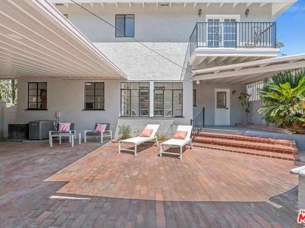 2260 Hollister Terrace, Glendale CA 91206
