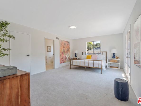 2260 Hollister Terrace, Glendale CA 91206