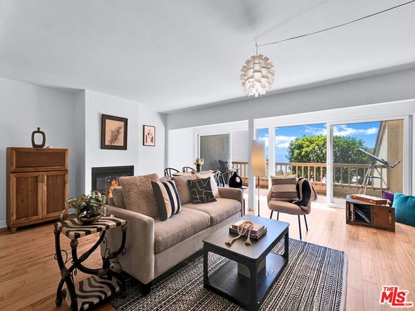 23922 De Ville Way B, Malibu CA 90265