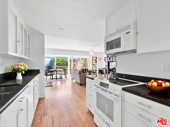 23922 De Ville Way B, Malibu CA 90265