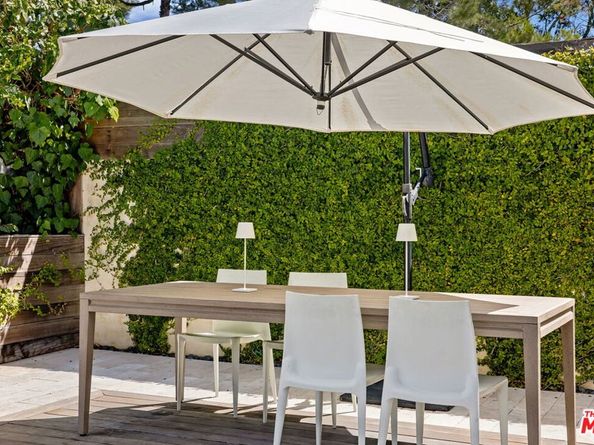 8704 Hollywood Hills Road, Los Angeles CA 90046