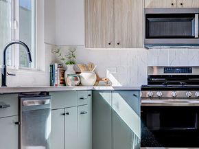 2813 12th Avenue, Los Angeles CA 90018