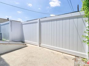 2813 12th Avenue, Los Angeles CA 90018