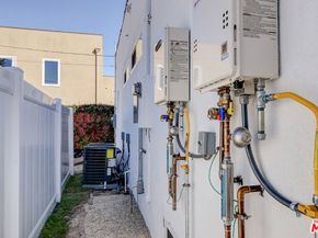 2813 12th Avenue, Los Angeles CA 90018