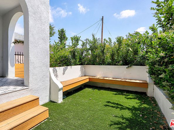 2813 12th Avenue, Los Angeles CA 90018