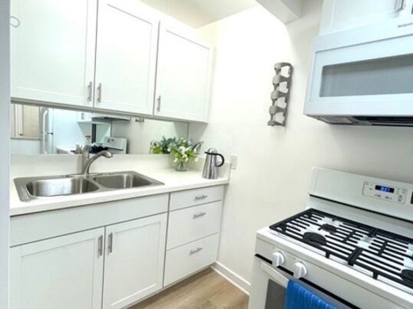 1453 S Westgate Avenue, Los Angeles CA 90025