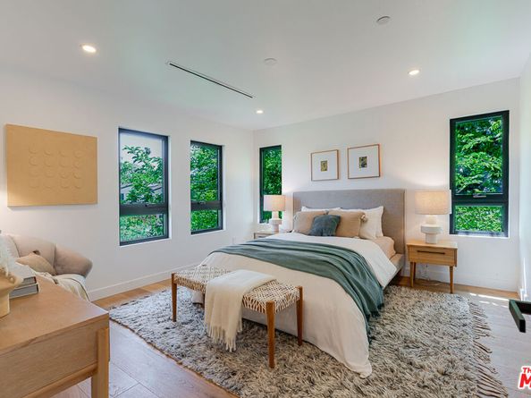11559 La Maida Street, Valley Village CA 91601