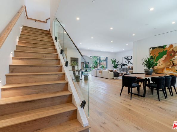 11559 La Maida Street, Valley Village CA 91601
