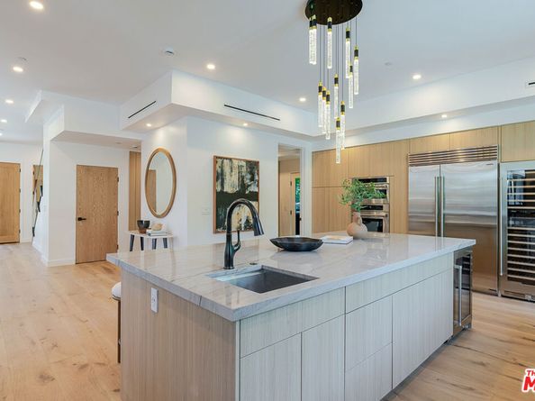 11559 La Maida Street, Valley Village CA 91601