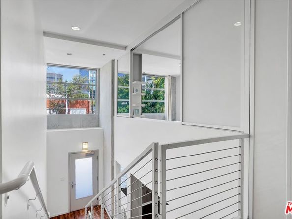 11500 Tennessee Avenue 105, Los Angeles CA 90064