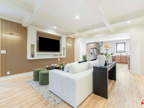 5558 Edgewood Place, Los Angeles CA 90019