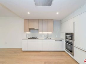 877 Francisco Street 708, Los Angeles CA 90017