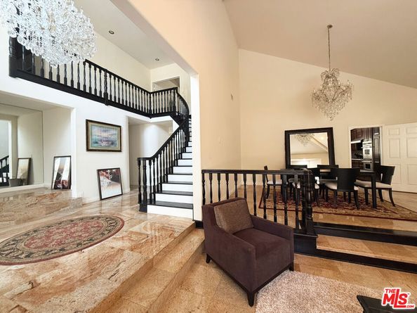 15020 Encanto Drive, Sherman Oaks CA 91403