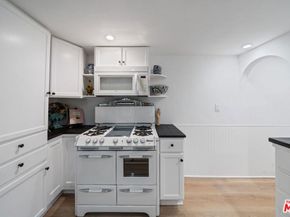 2116 3rd Street, Santa Monica CA 90405