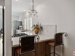 2116 3rd Street, Santa Monica CA 90405