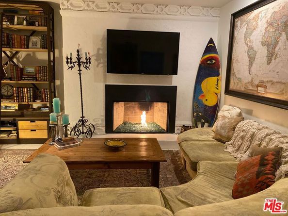 2116 3rd Street, Santa Monica CA 90405