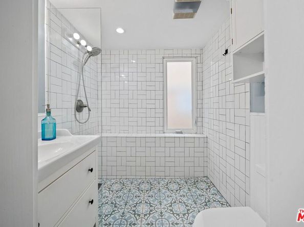 2116 3rd Street, Santa Monica CA 90405